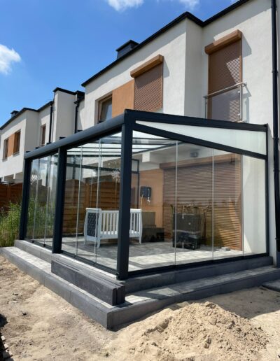 Szklane konstrukcje - dach mleczny